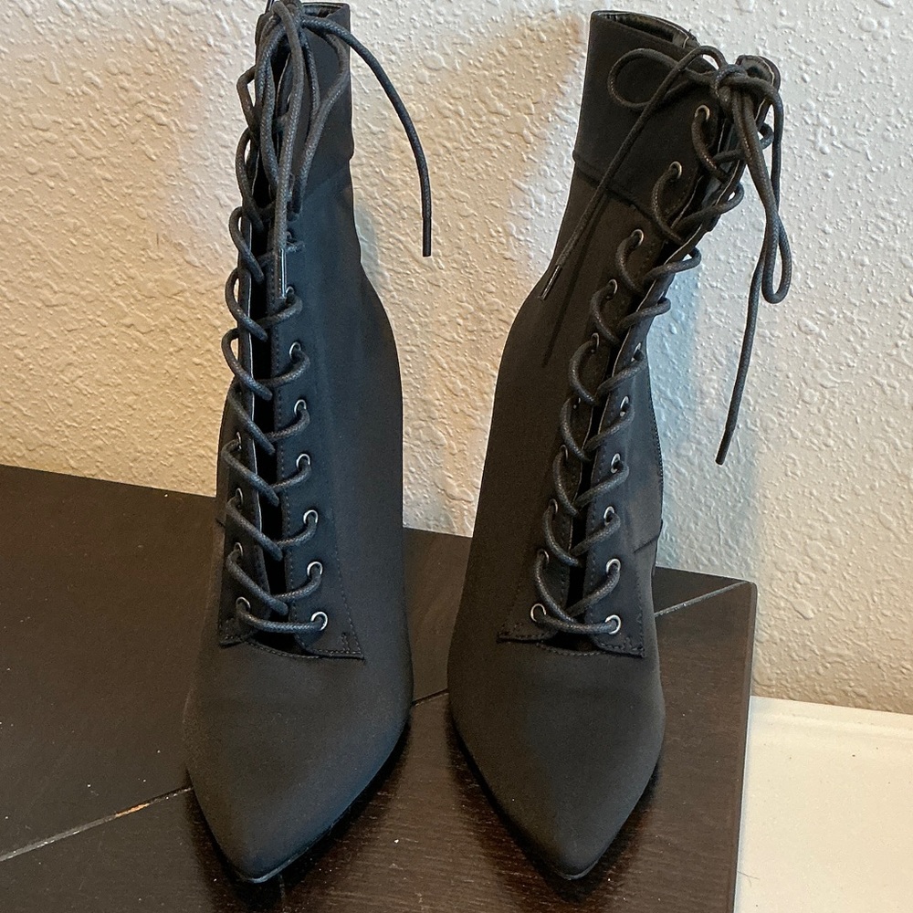 Fashion Nova Black Lace-Up Boots Size 8.5